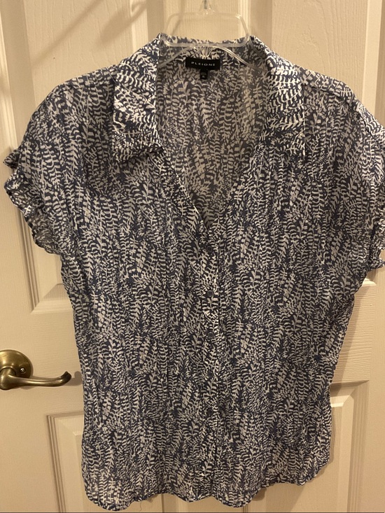 Pleione Other - Pleione Navy & White Short-Sleeve Printed Button-Down Shirt
